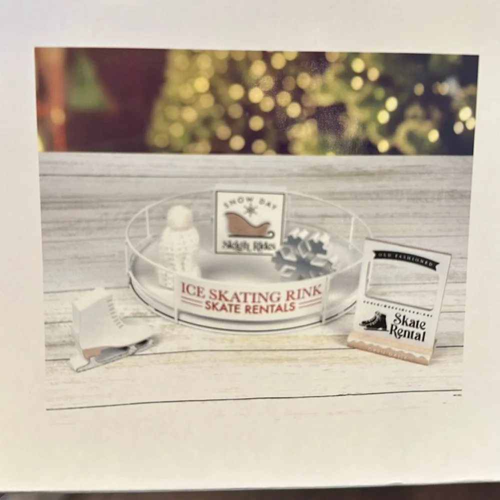 NIB Target Bullseye Ice Skating Rink & Gingerbread Set Tray Props Decor